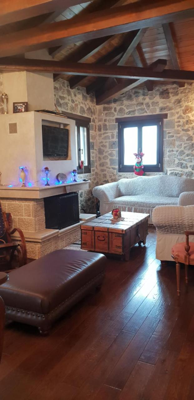 Mountain Villa Gravia  Екстер'єр фото